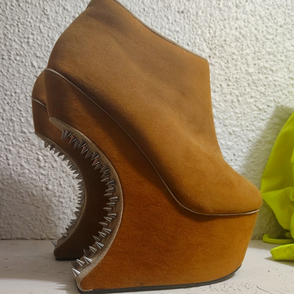 Brown Platform Wedge Shoes with Spiked Detail